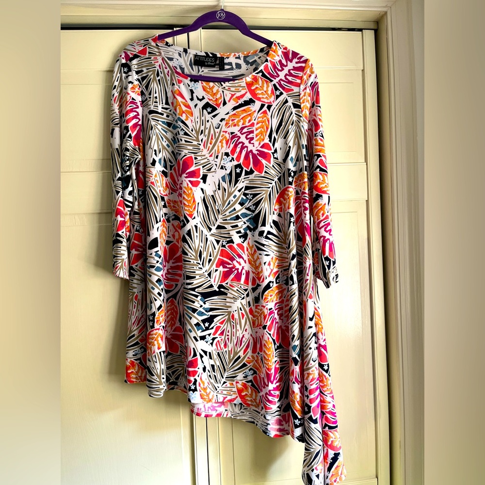 Attitudes by Renee como Jersey top